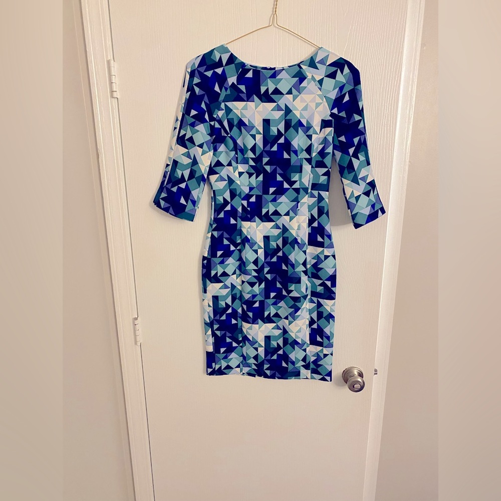 H&M MIDI Dress with Sleeves- Size 6